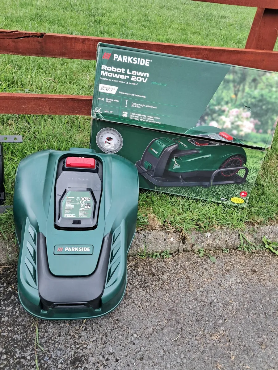 P'kside Robot Lawnmower, Garage,  Battery  Charger - Image 1