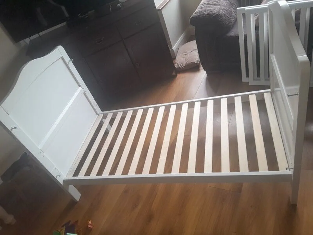 Cotbed - Image 1