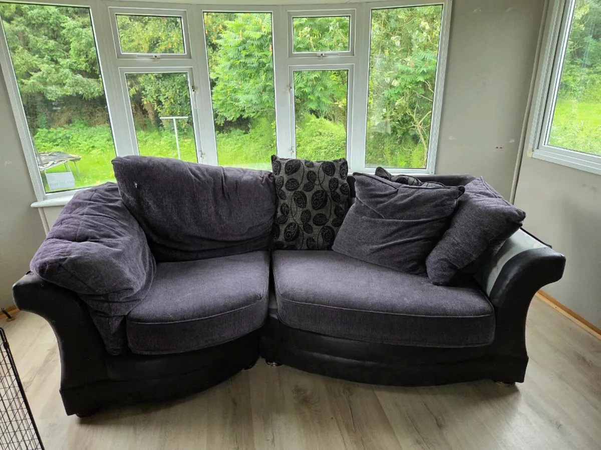 Couch - Image 1