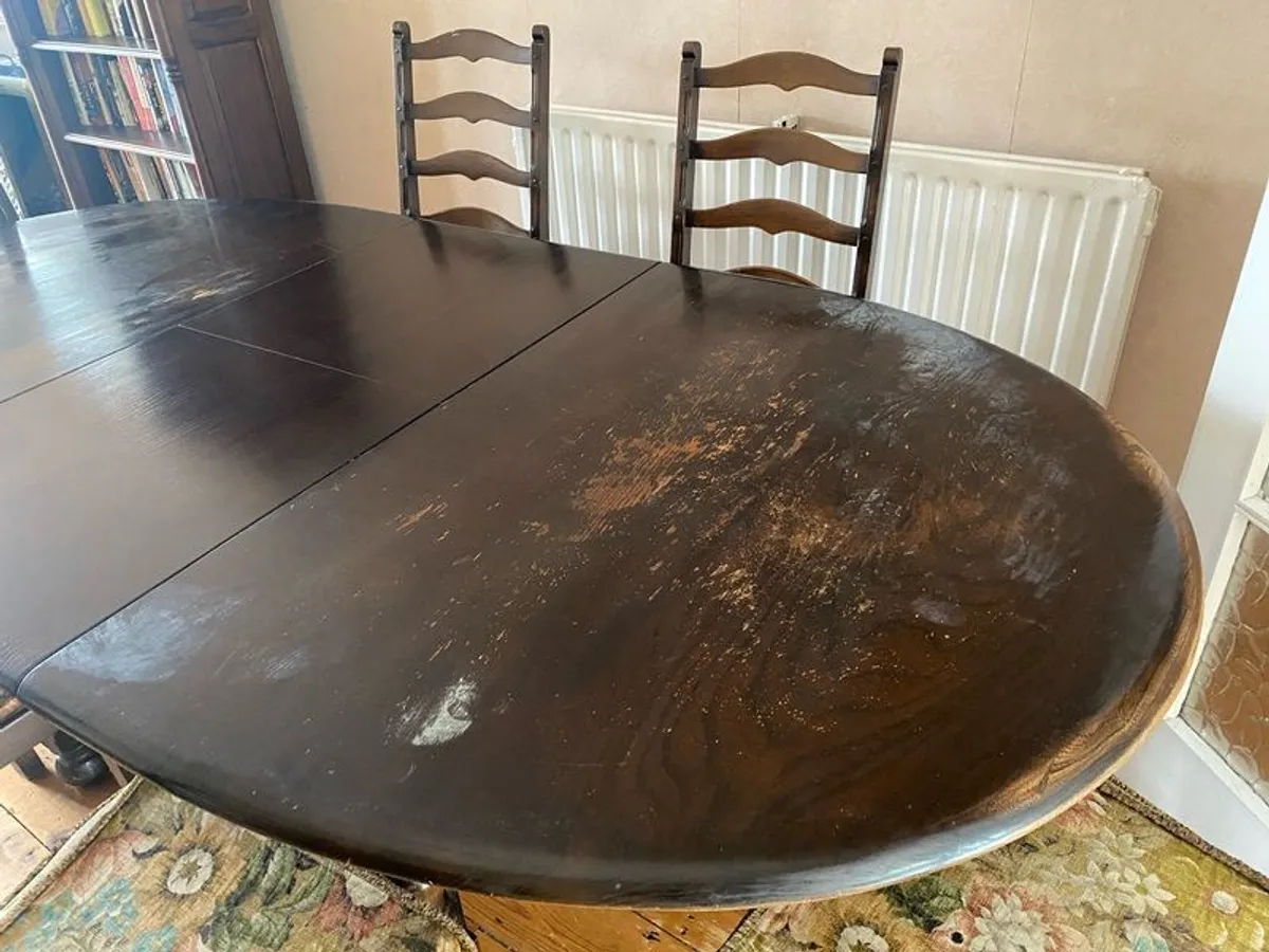 Ercol table and six chairs - Image 3