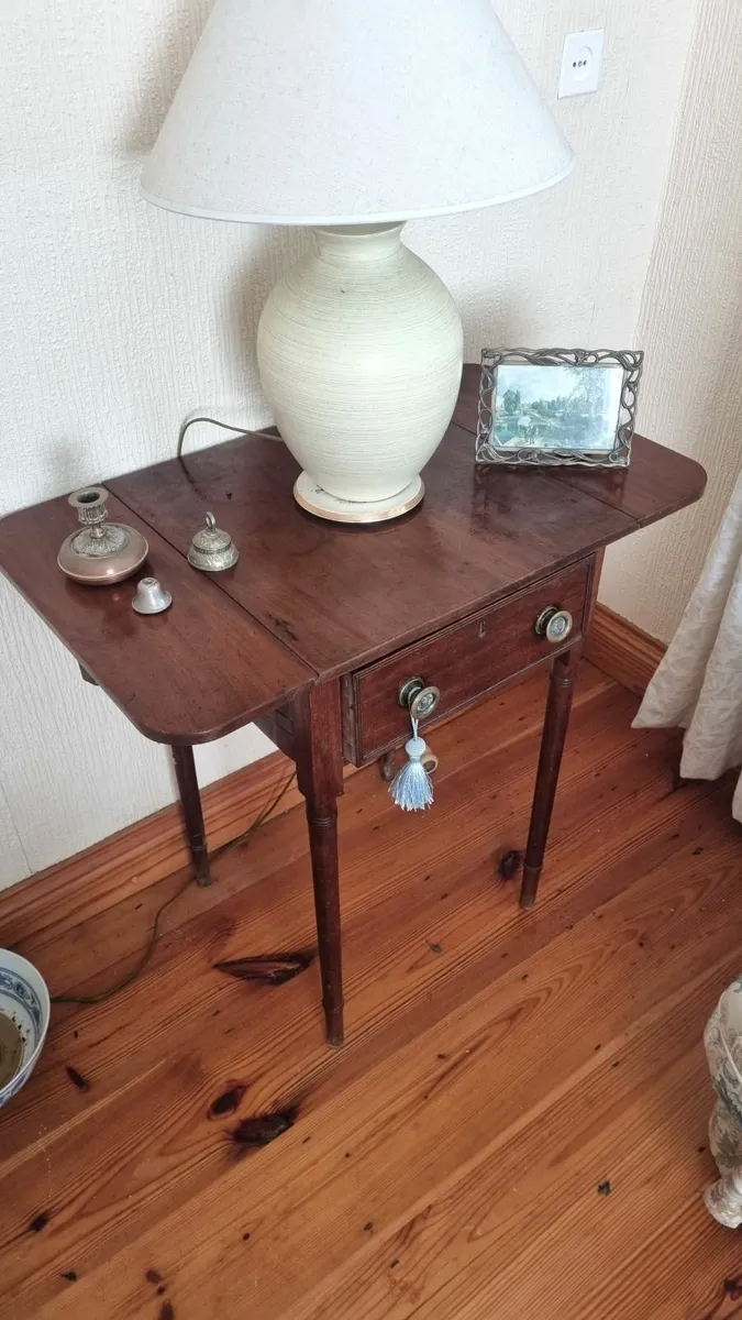 Antique Side Table with Lamp - Image 1