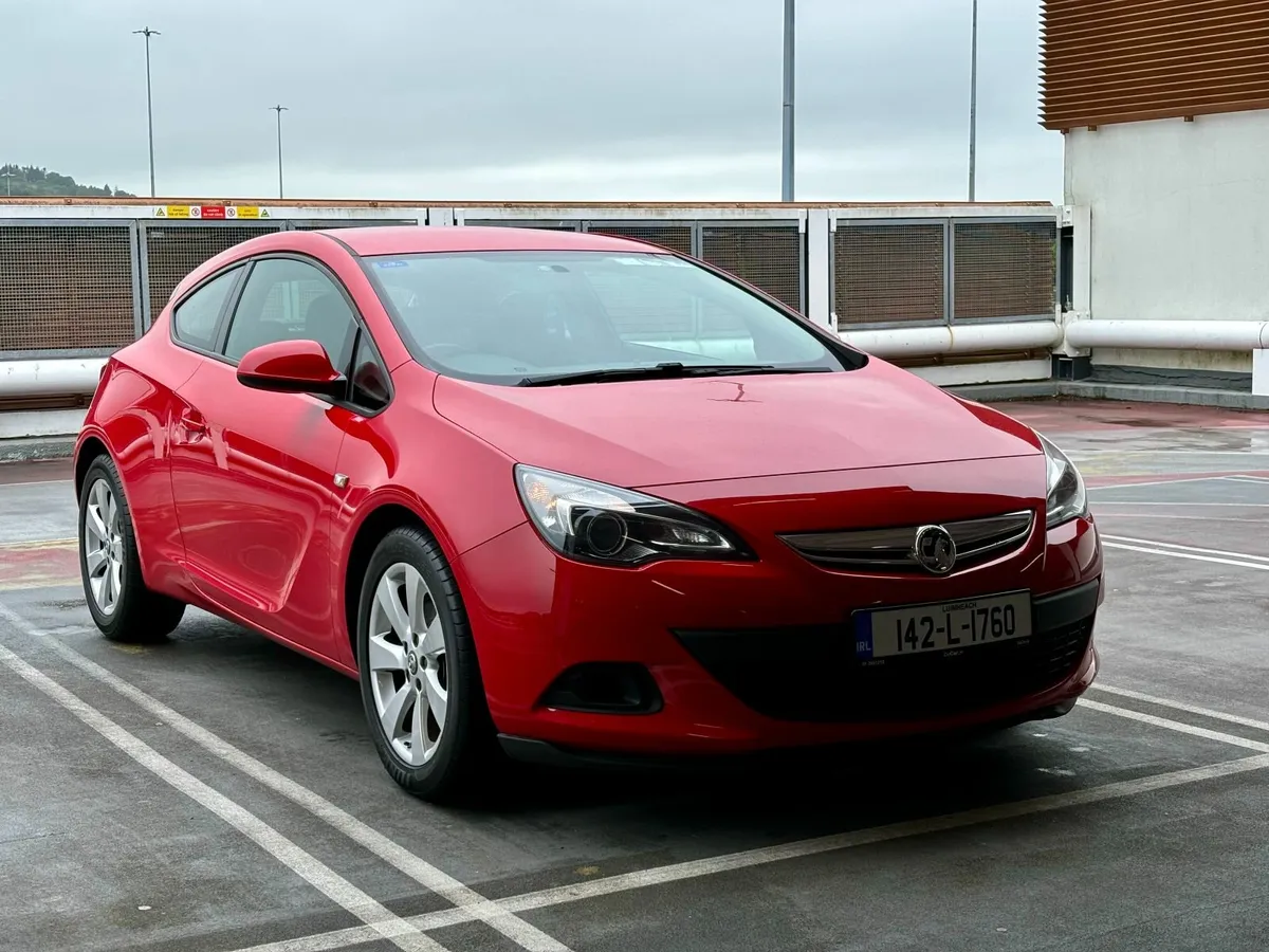 Vauxhall Astra 1.4 GTC Sport Turbo 2014 - Image 2