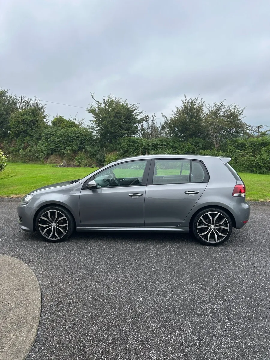 Volkswagen Golf 2011 - Image 3
