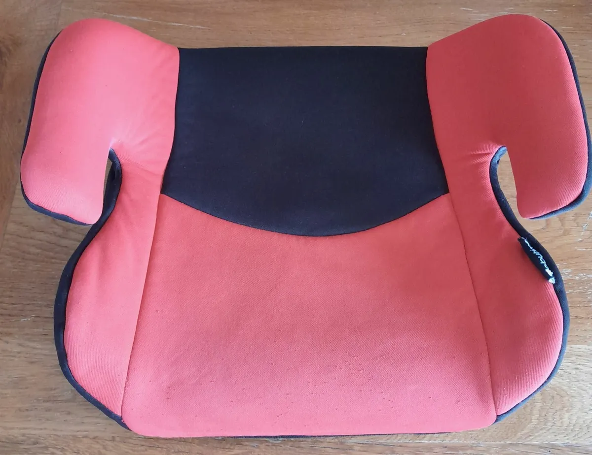 Booster Seats x 2 - €10 for pair - Image 3