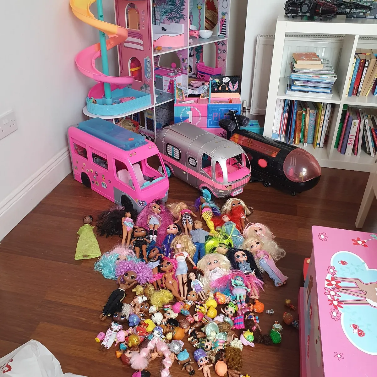 Toys  L.O.L suprice