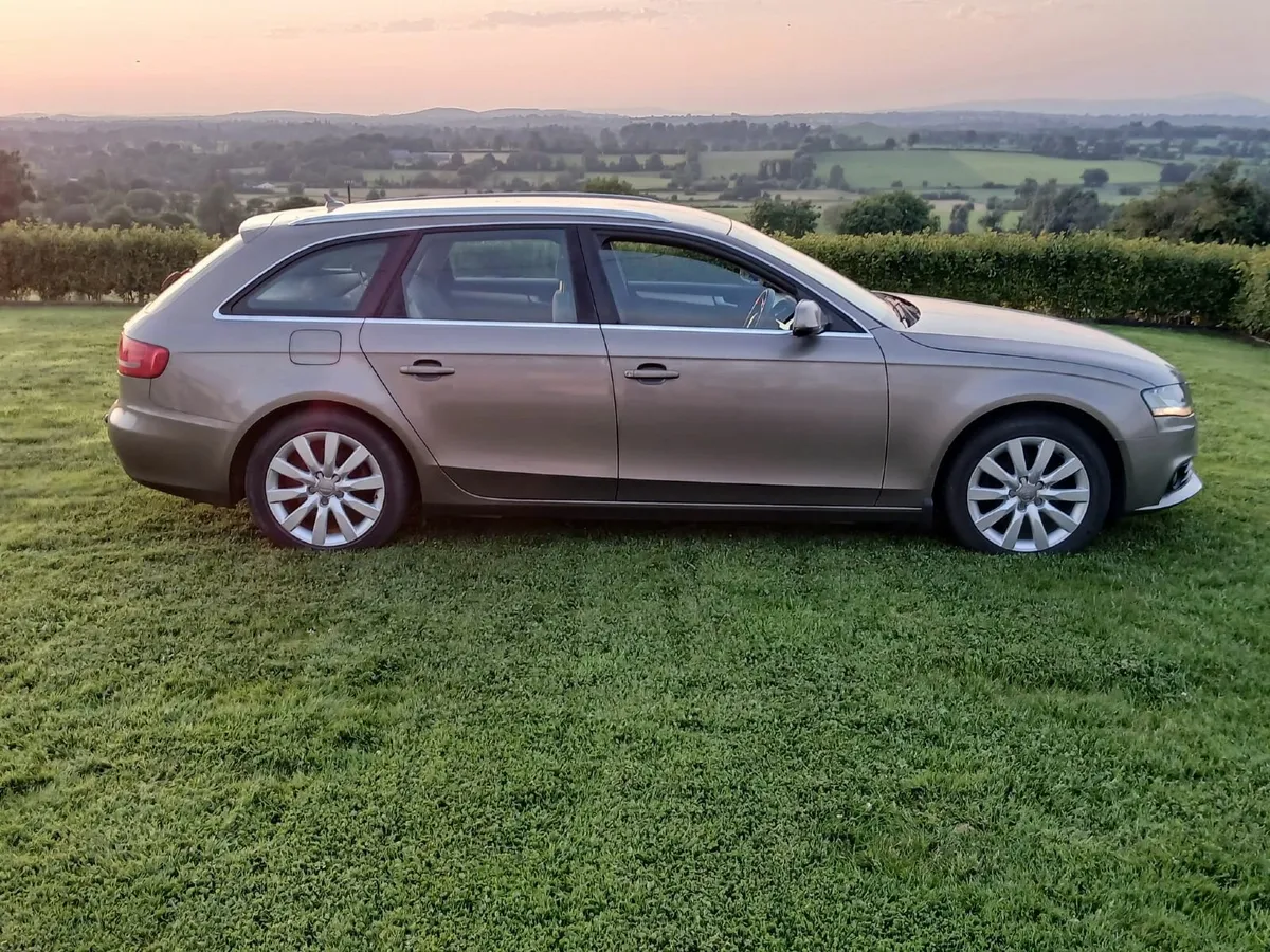Audi A4 2010 - Image 3