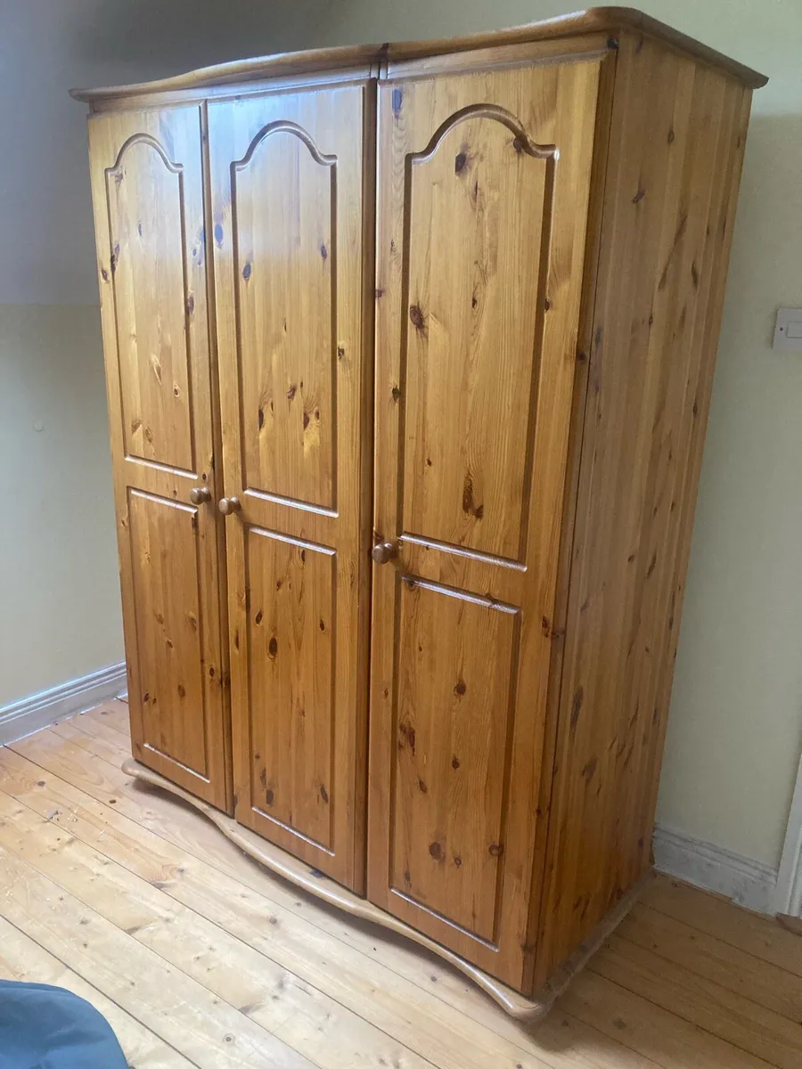 Wardrobe - Image 2