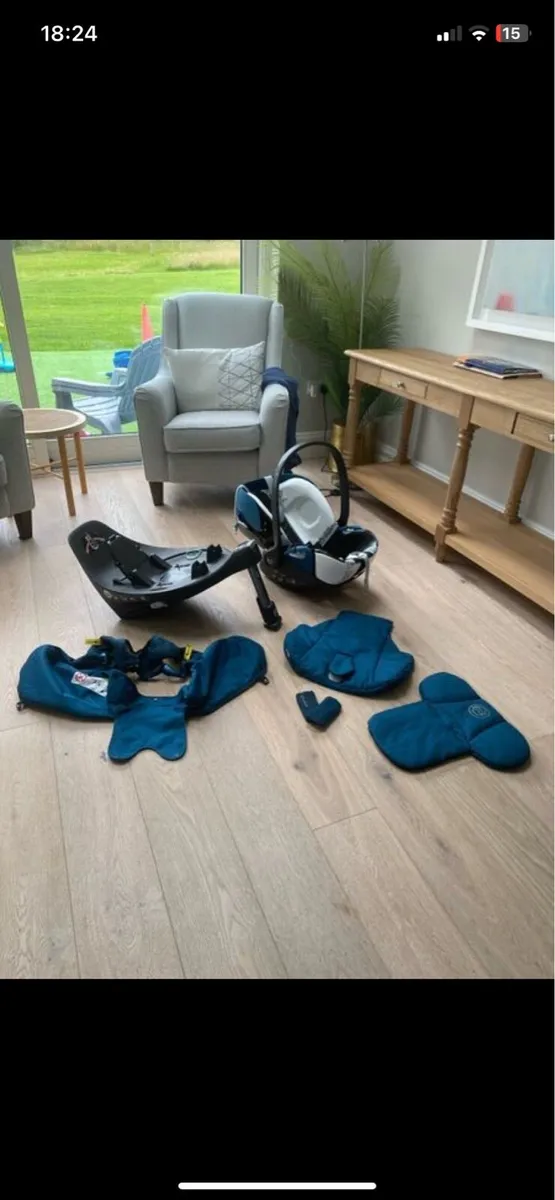 First time parents - Baby car seats for both cars - Image 4