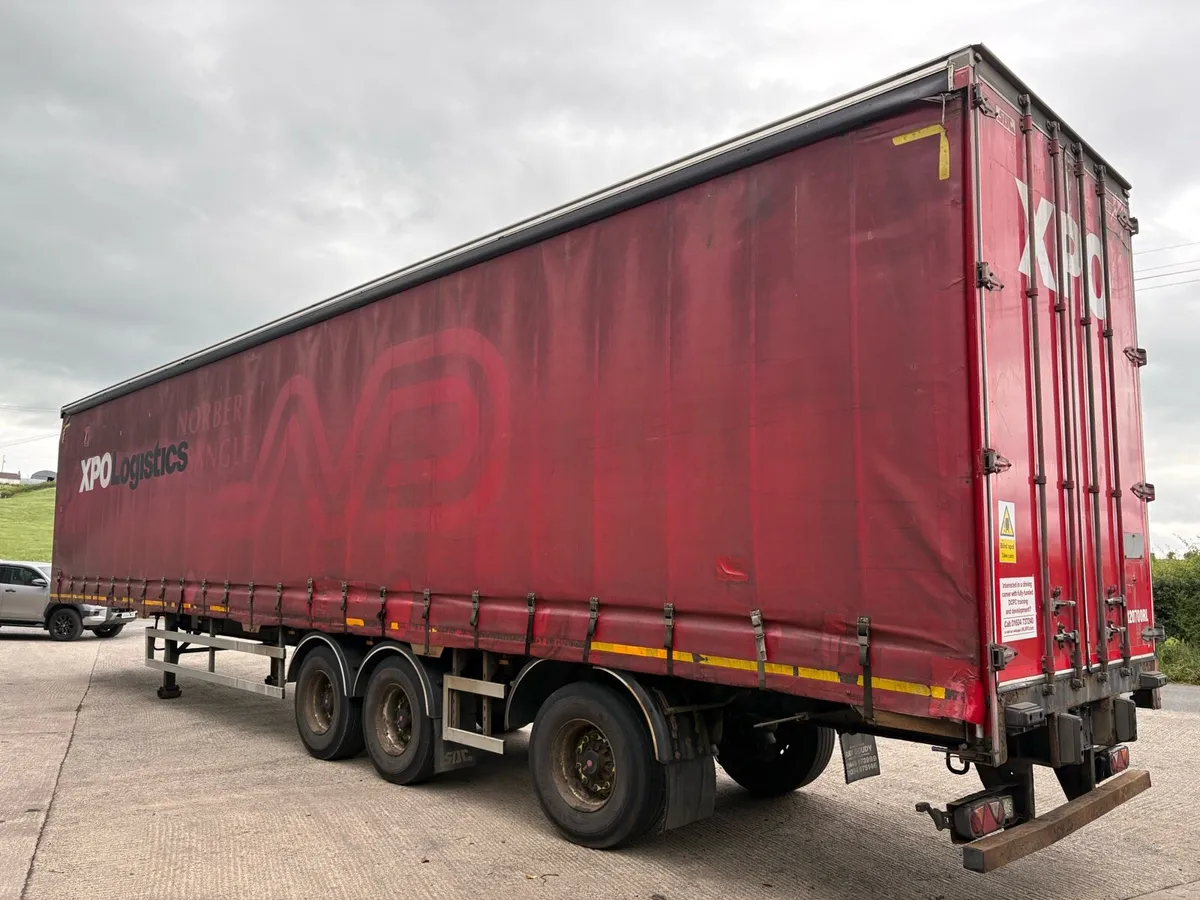 2012 SDC 51FT Triaxle Curtainside Trailer - Image 3