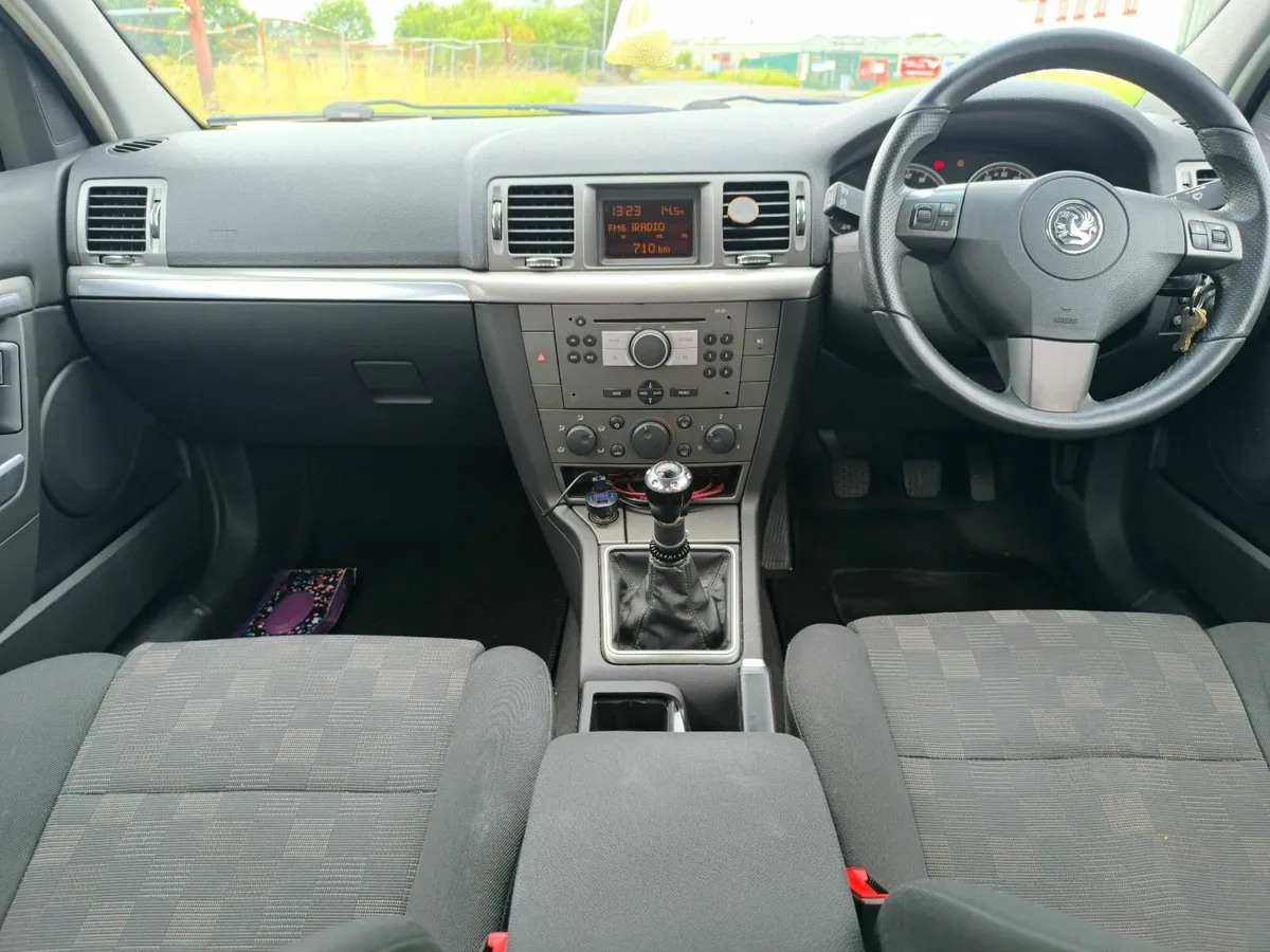 Vauxhall Vectra 2008 - Image 4