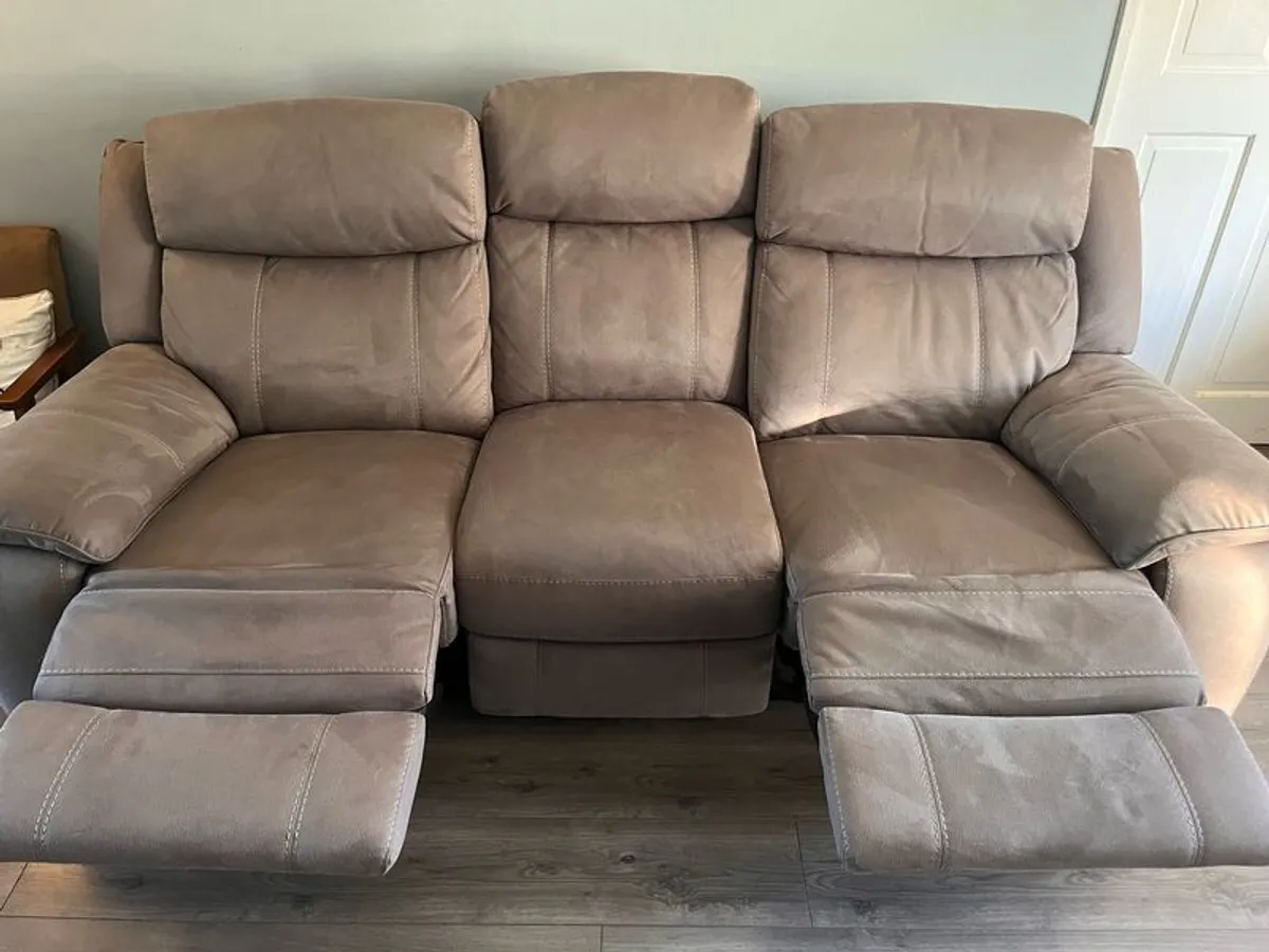 3+1 recliner set - Image 2