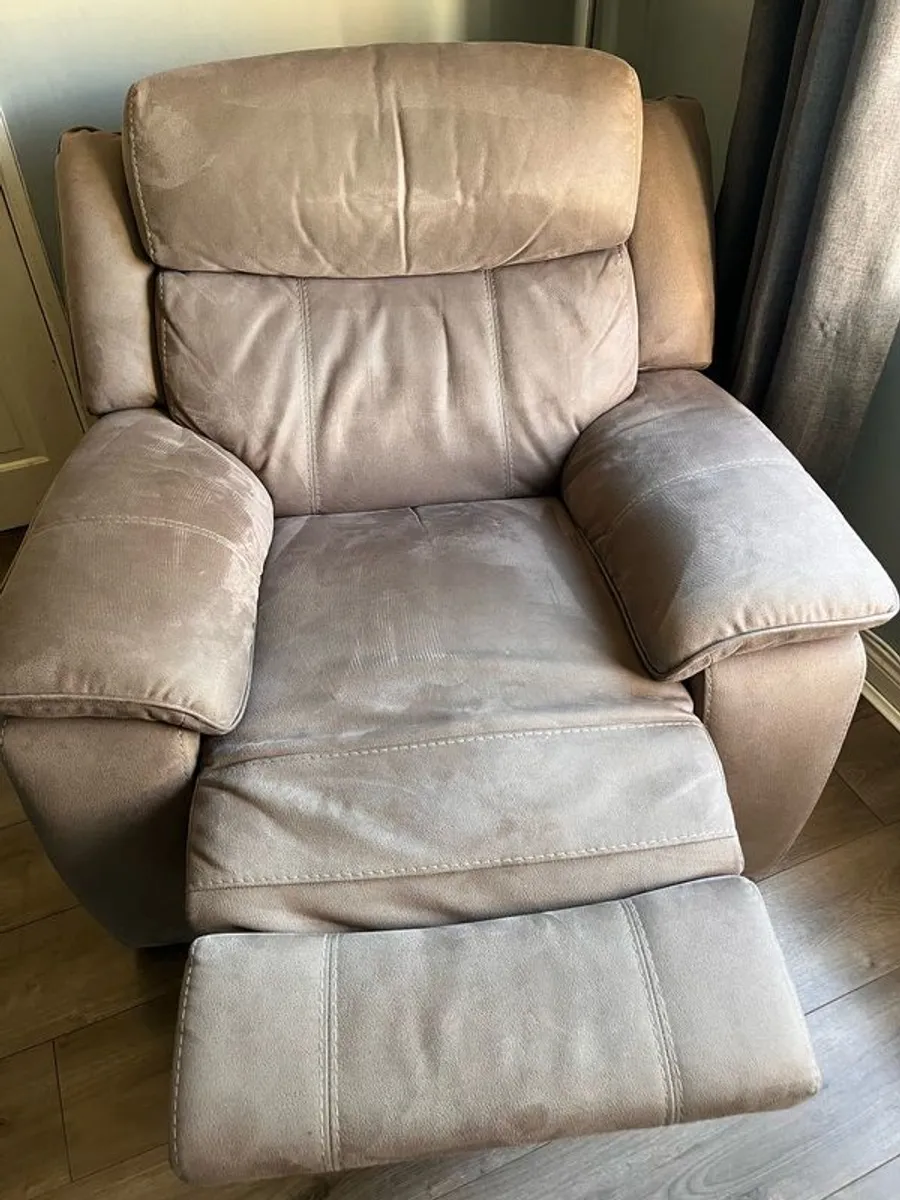 3+1 recliner set - Image 4