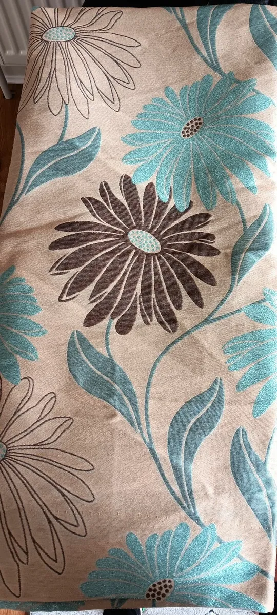 Curtains - Image 1