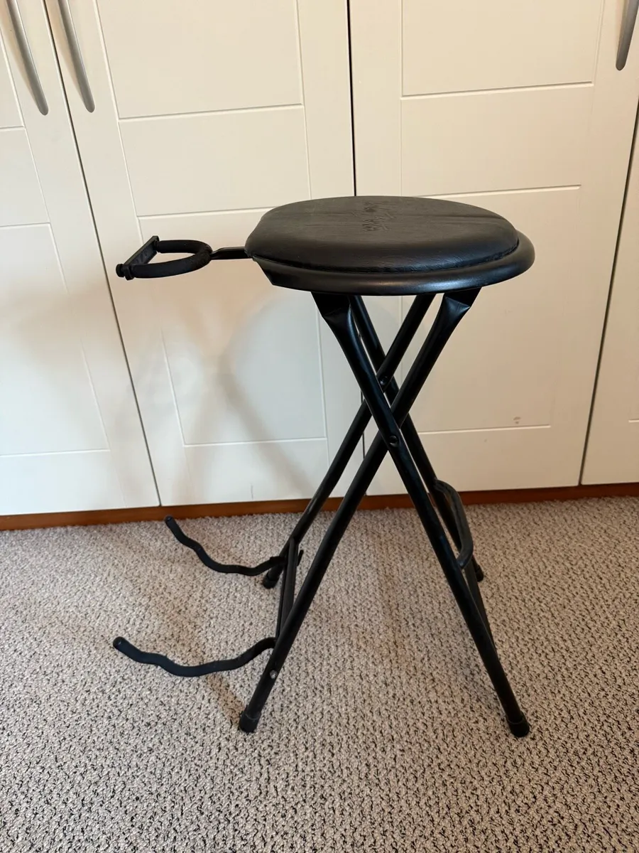 Harley Benton Guitar Stoll With Stand - Image 3