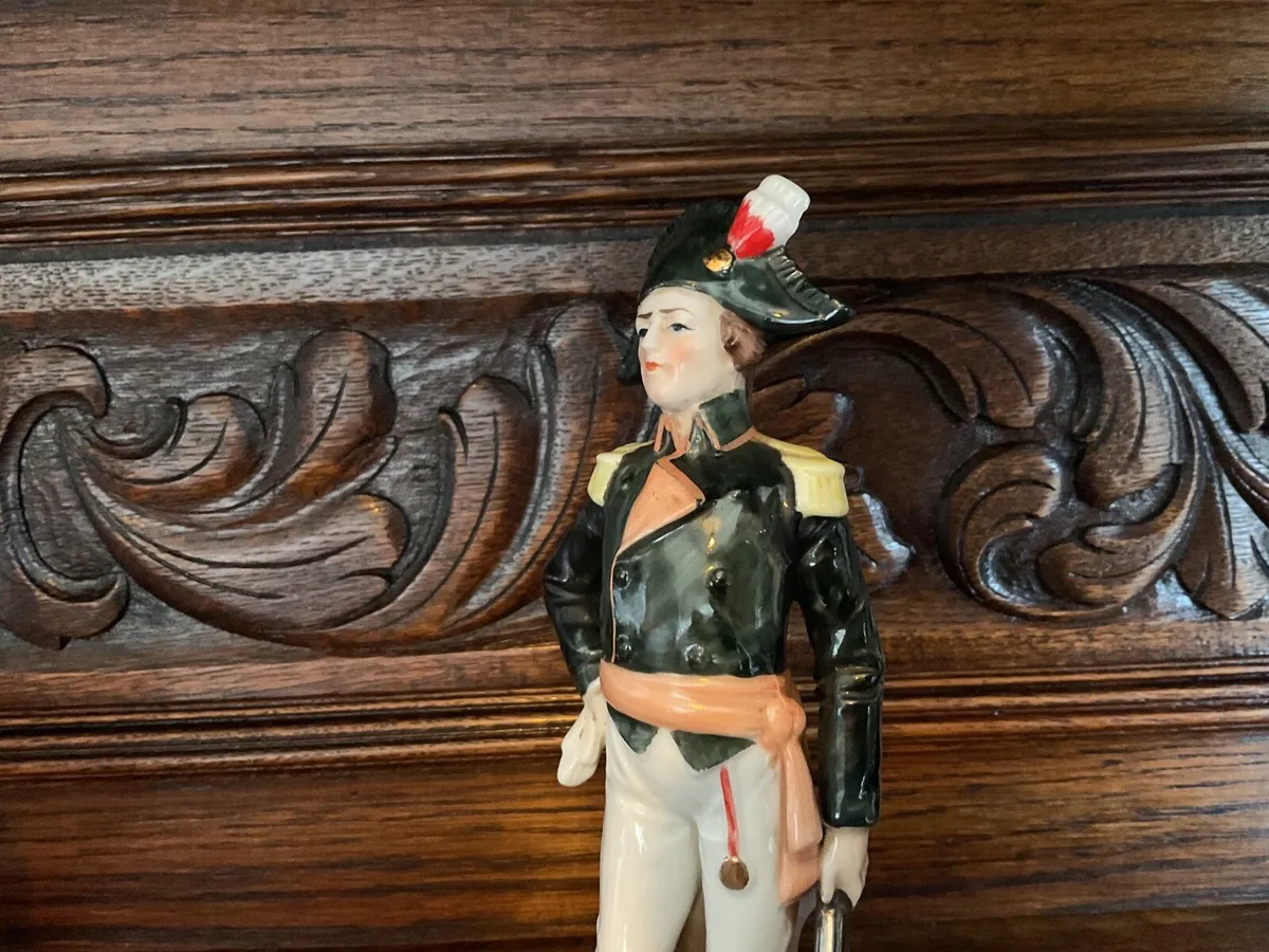 Porcelain Napoleonic General - Image 1