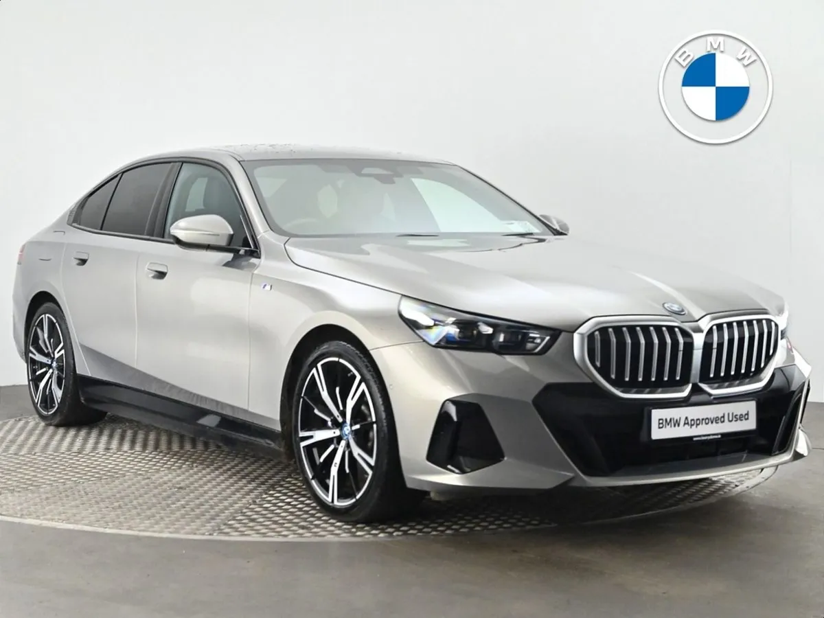 BMW 5 Series 530e M Sport Saloon - Image 1