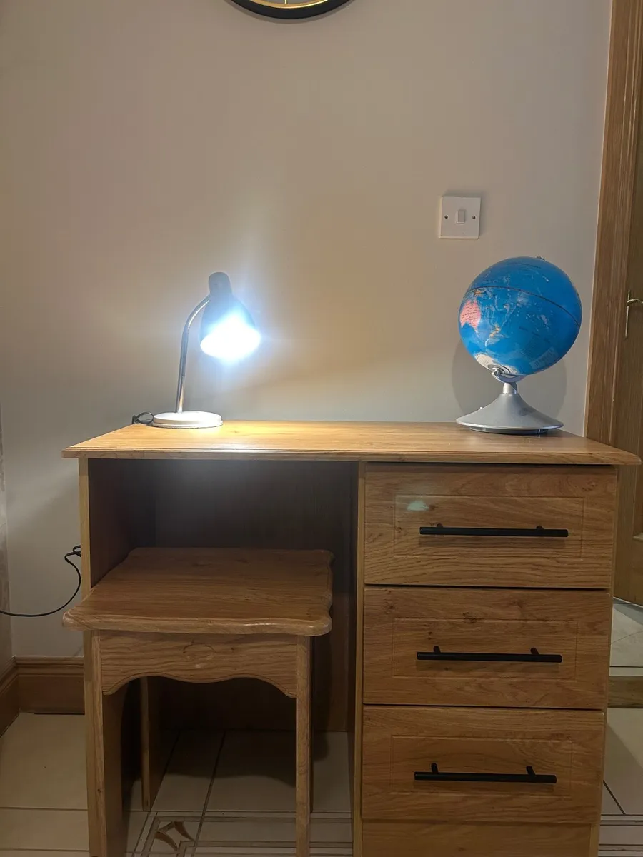Desk - Image 1
