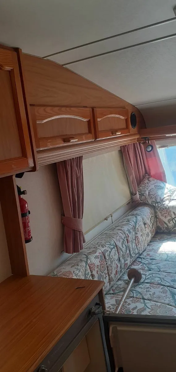 2000 BEssaacarr cameo 390 sle FOR SALE - Image 4