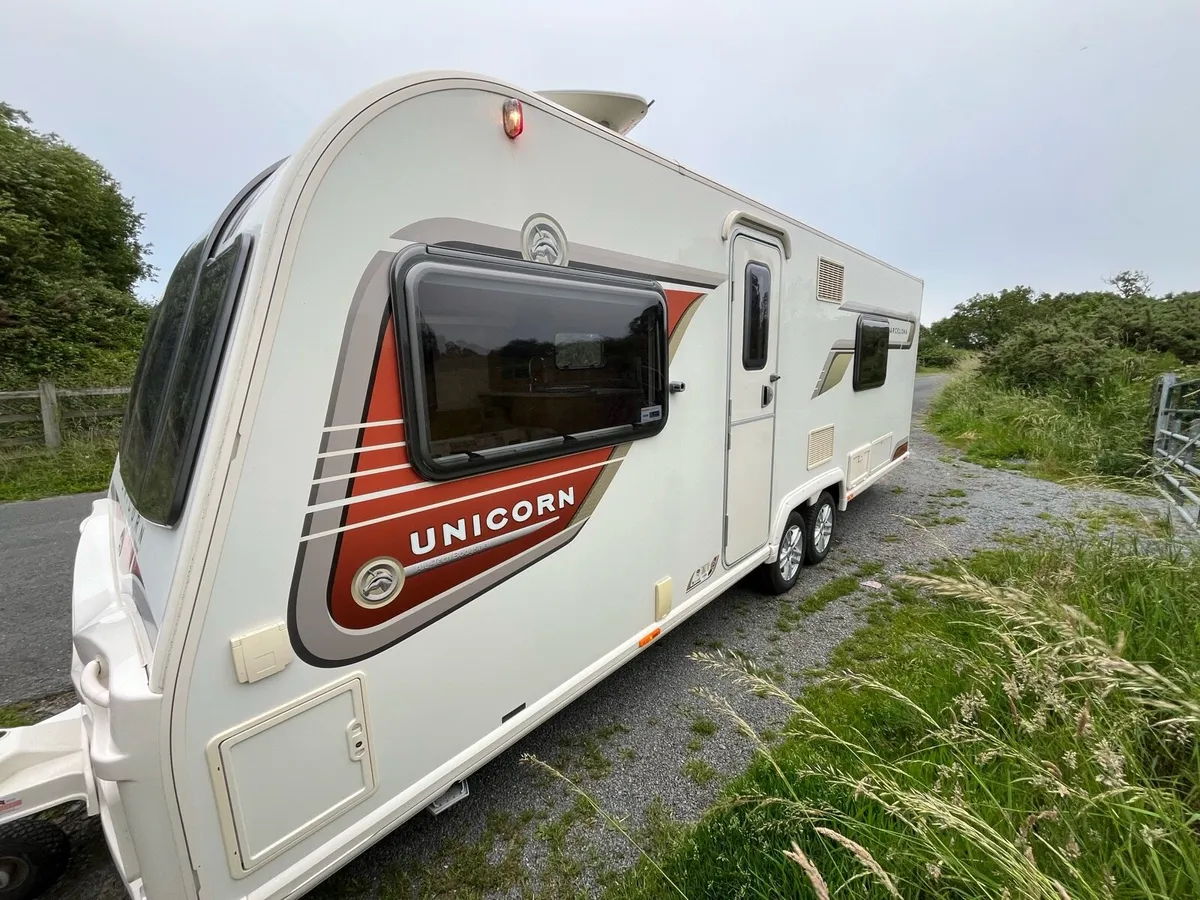 2013 Bailey unicorn caravan - Image 3
