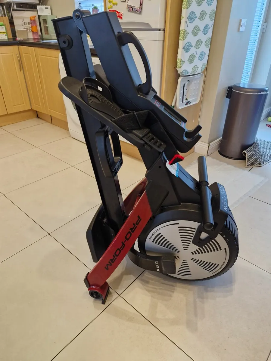 Row machine - Image 1