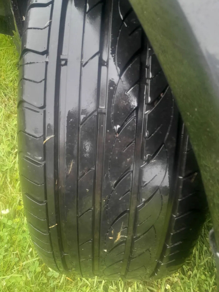 Audi A4 2010 2.0 tdi - Image 4