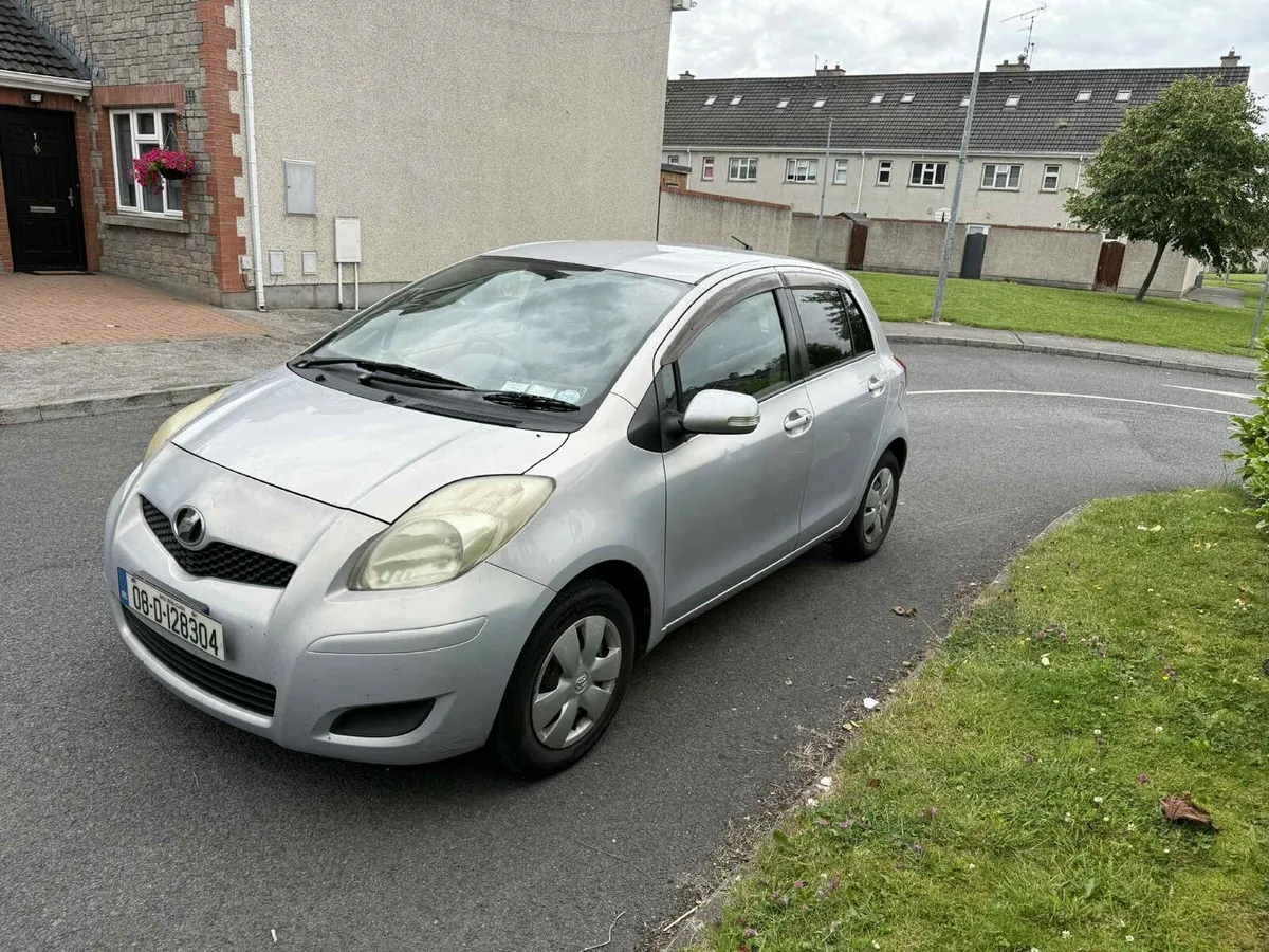 Toyota yaris 1.0 automatic price 2600€ - Image 4