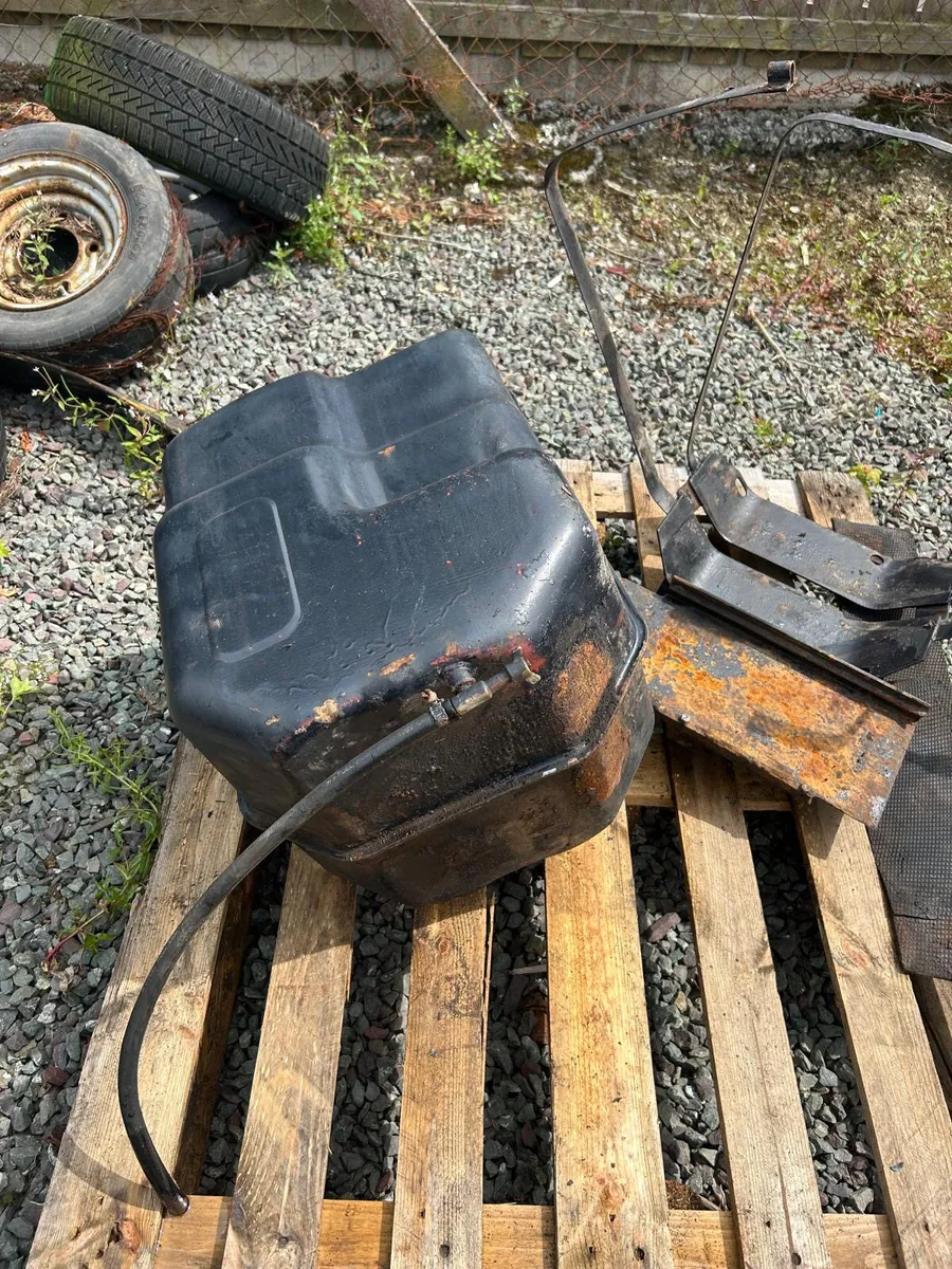 Lamborghini 674 Fuel Tank - Image 1