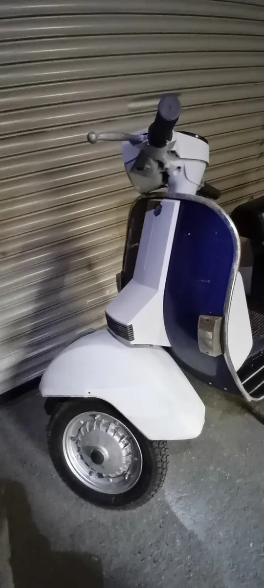 Vespa PX project scooter - Image 1