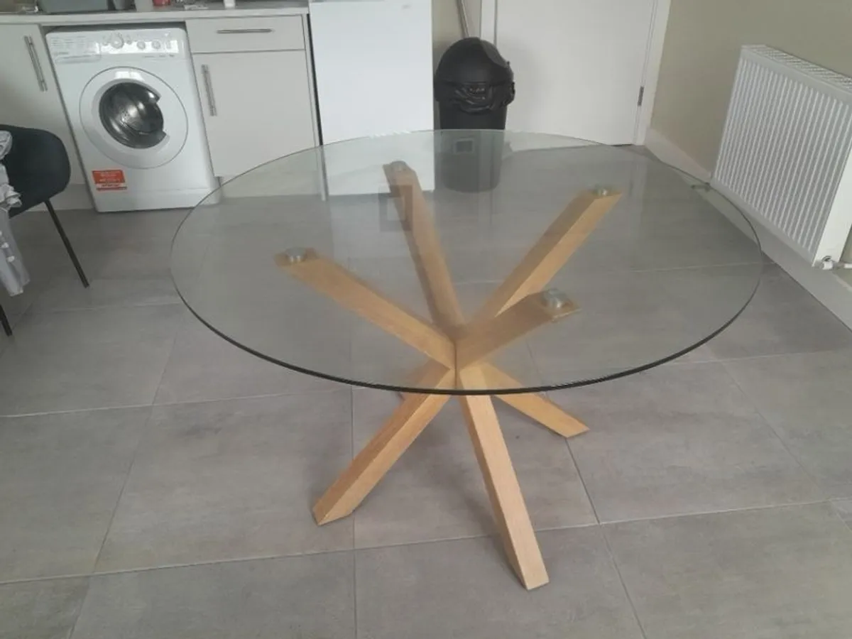 table - Image 4