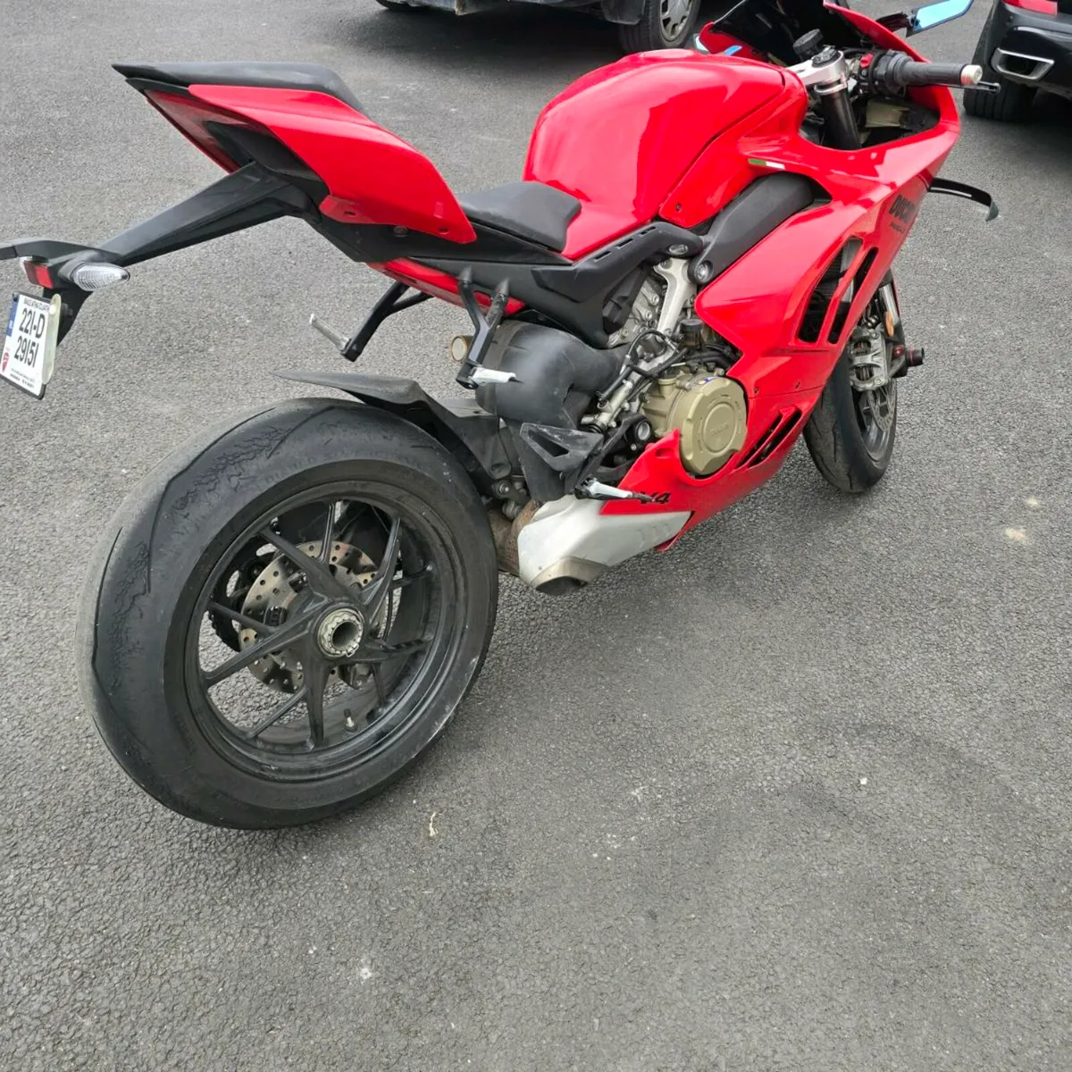 Ducati panigale v4 - Image 3