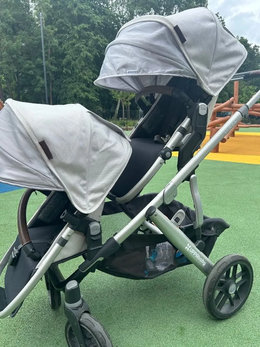 Uppa baby twin buggy - Image 1