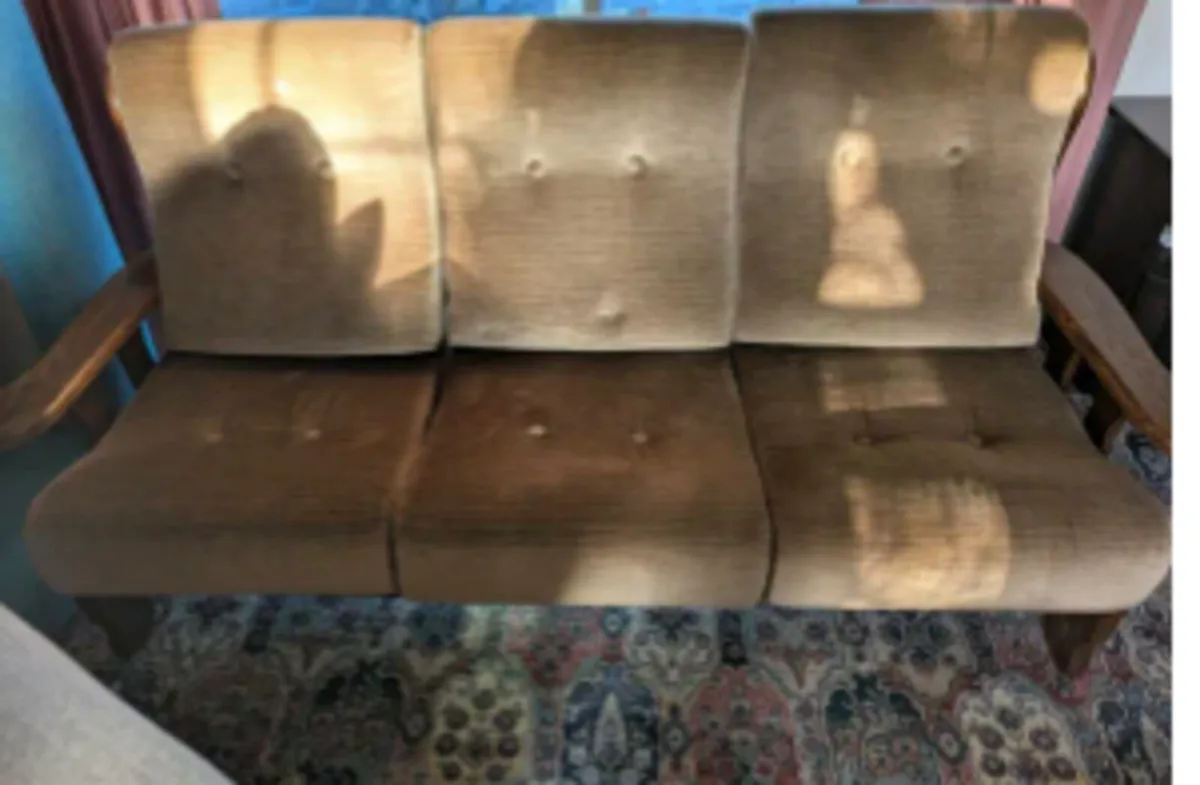 3+2 seater couch - Image 1