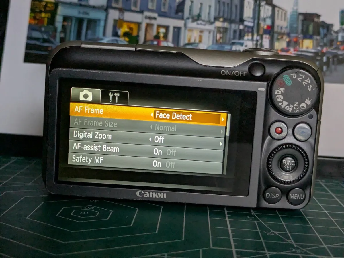 Canon PowerShot SX220 HS 12MP digital camera - Image 2