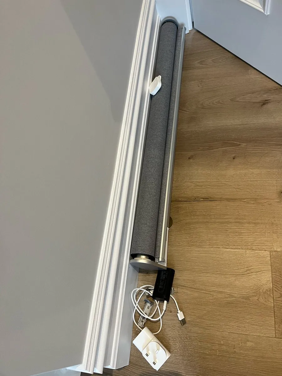 IKEA Black out electric blinds - Image 2