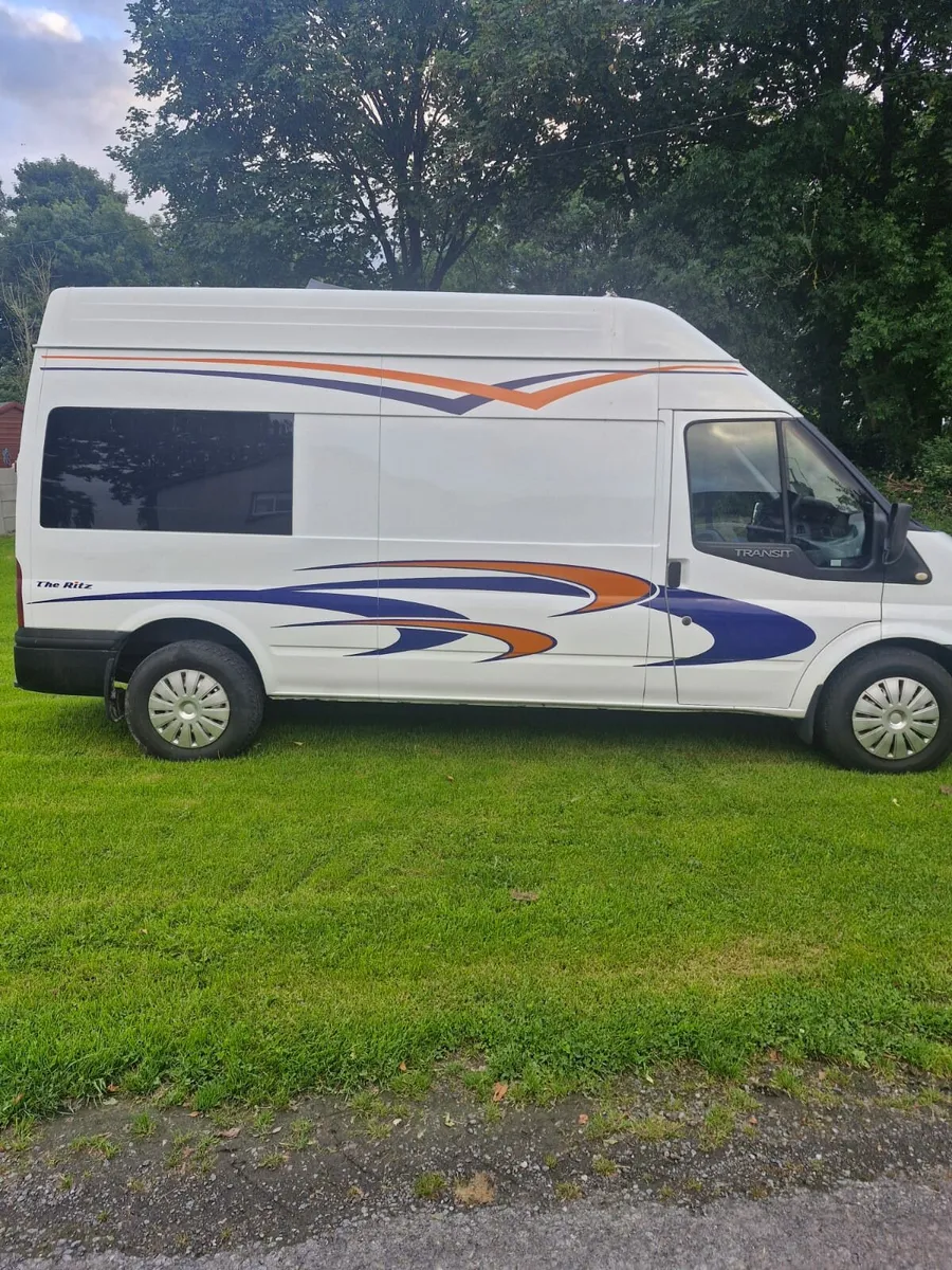 2011 camper van - Image 3