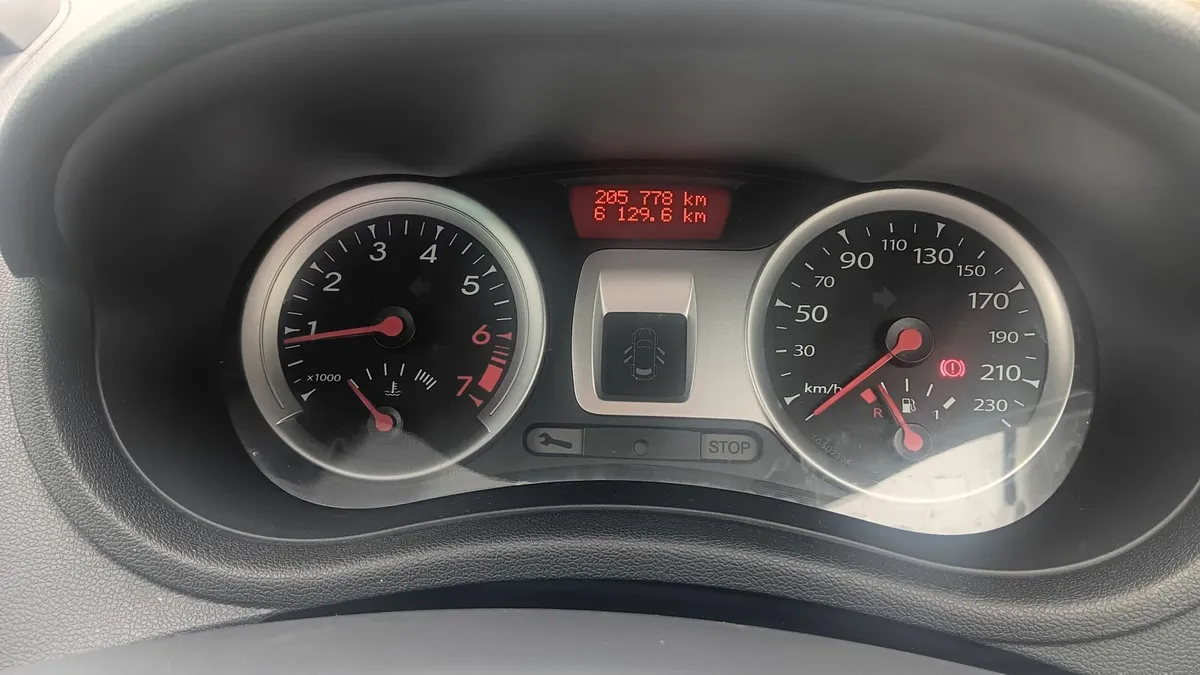 Renault Clio 2011 - Image 3