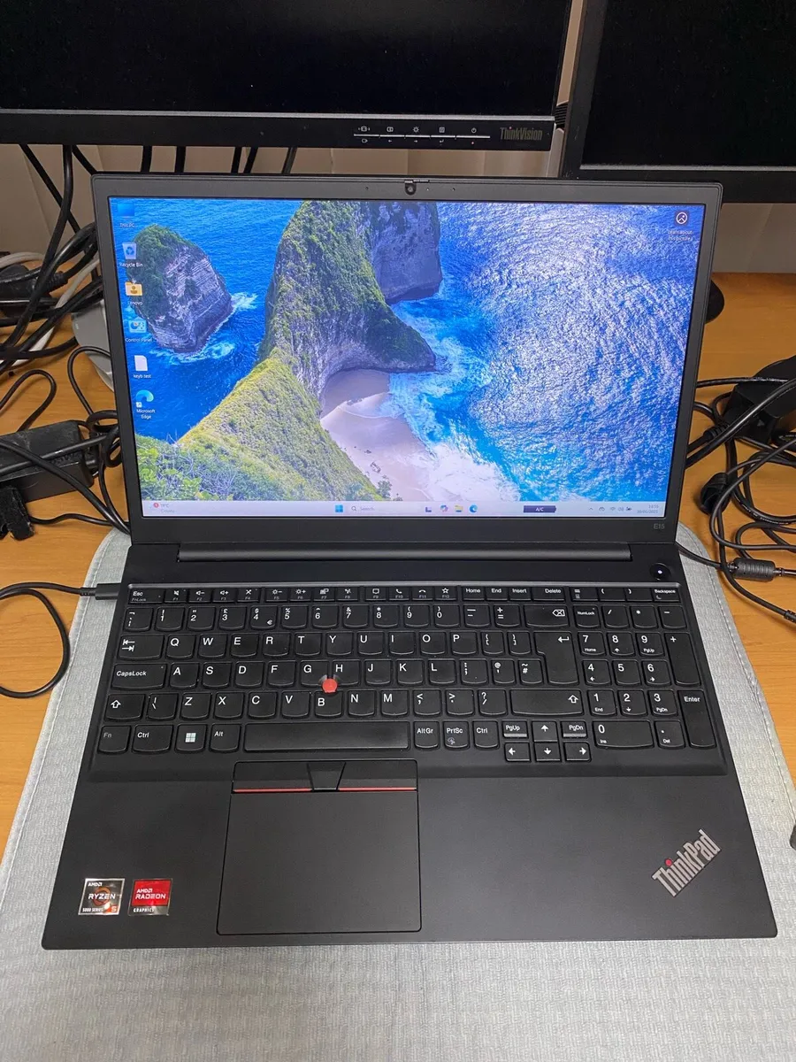 Lenovo Ryzen 5 16gb 256 win 11 pro - Image 1