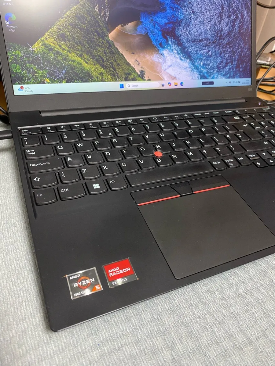 Lenovo Ryzen 5 16gb 256 win 11 pro - Image 3