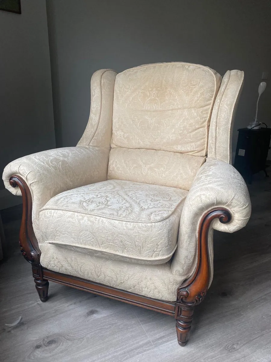 Armchair winged back - Image 2