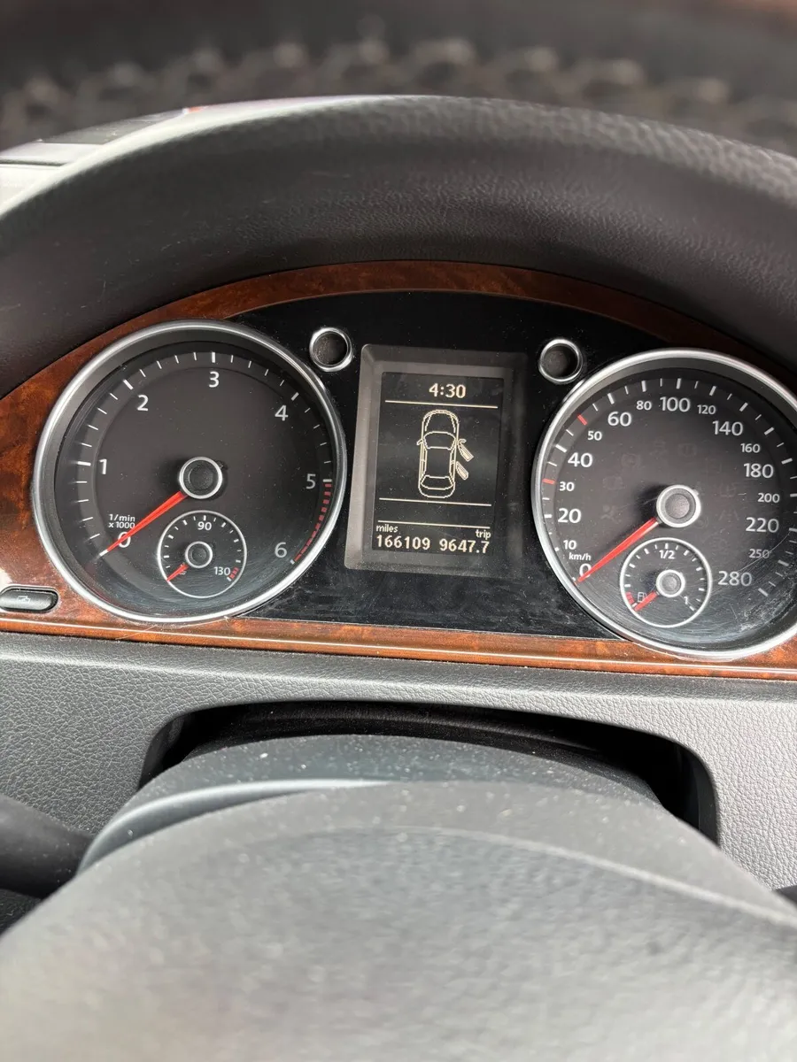 Volkswagen CC 2011 - Image 2