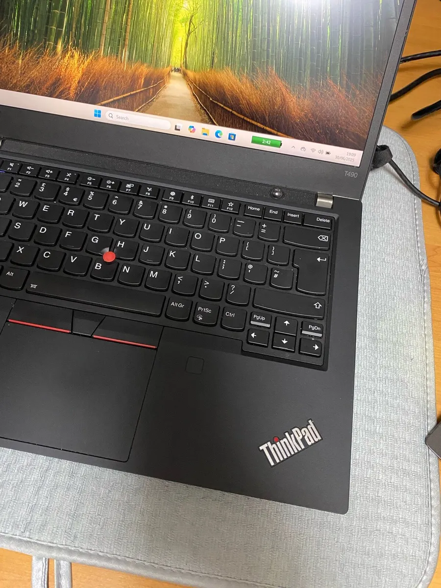 Lenovo Thinkpad T490 i5 16-256 w11 pro - Image 2