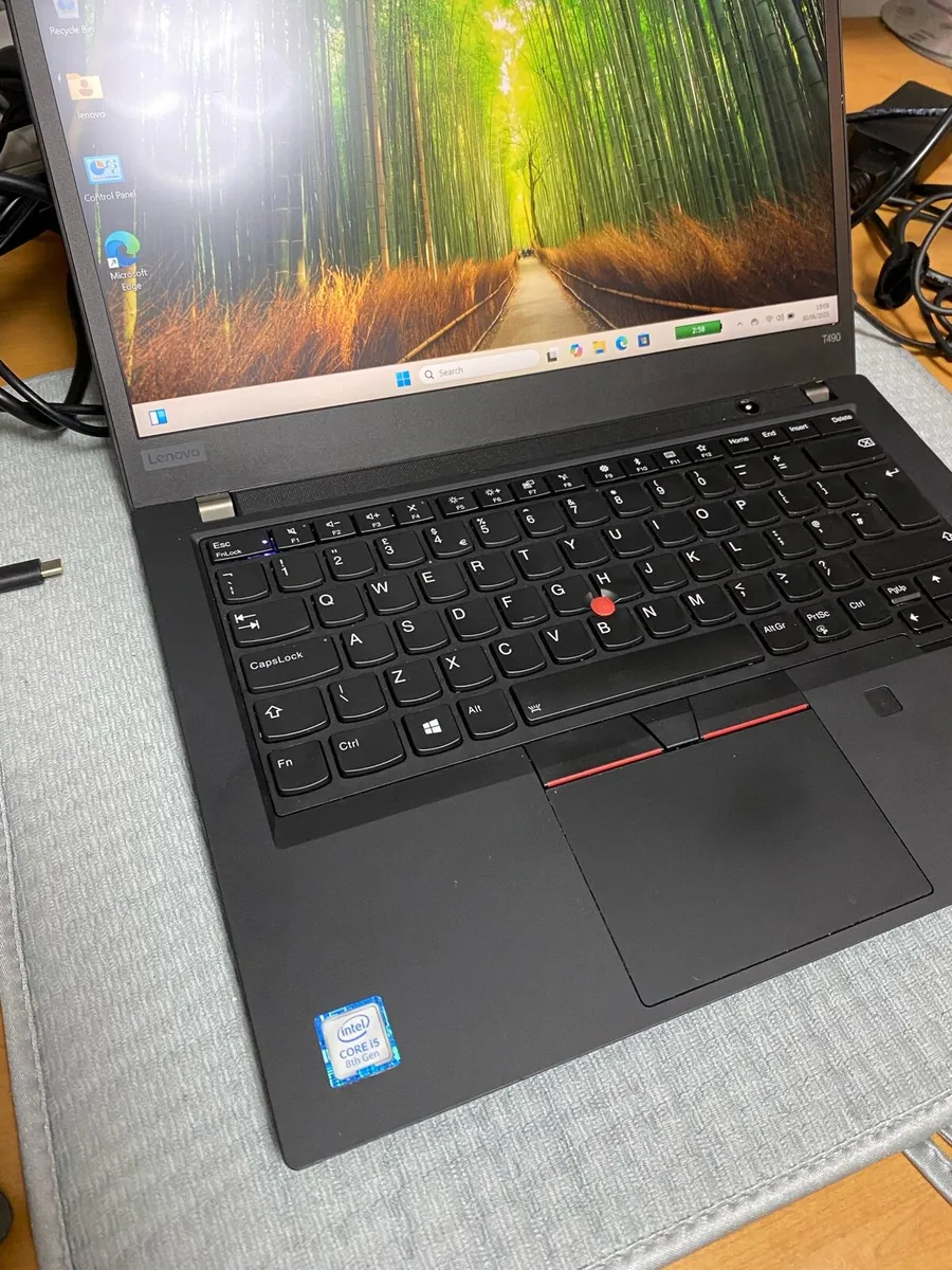 Lenovo Thinkpad T490 i5 16-256 w11 pro - Image 3