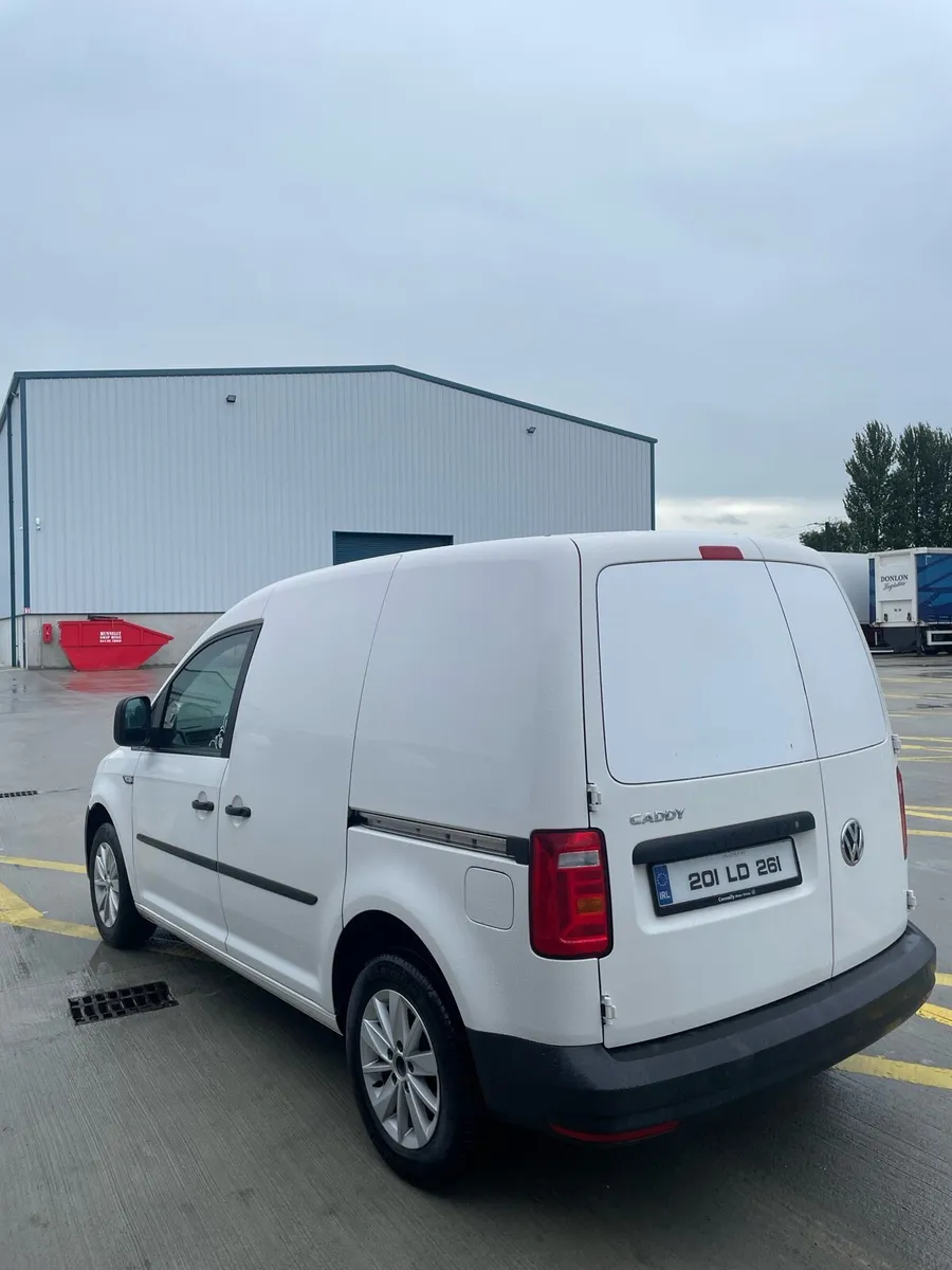 Caddy van - Image 2