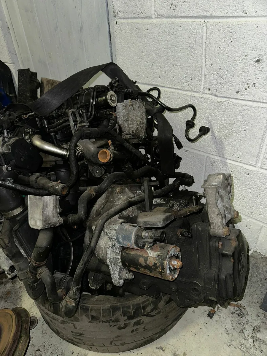 1.6tdi CAYC MK5 for breaking - Image 2