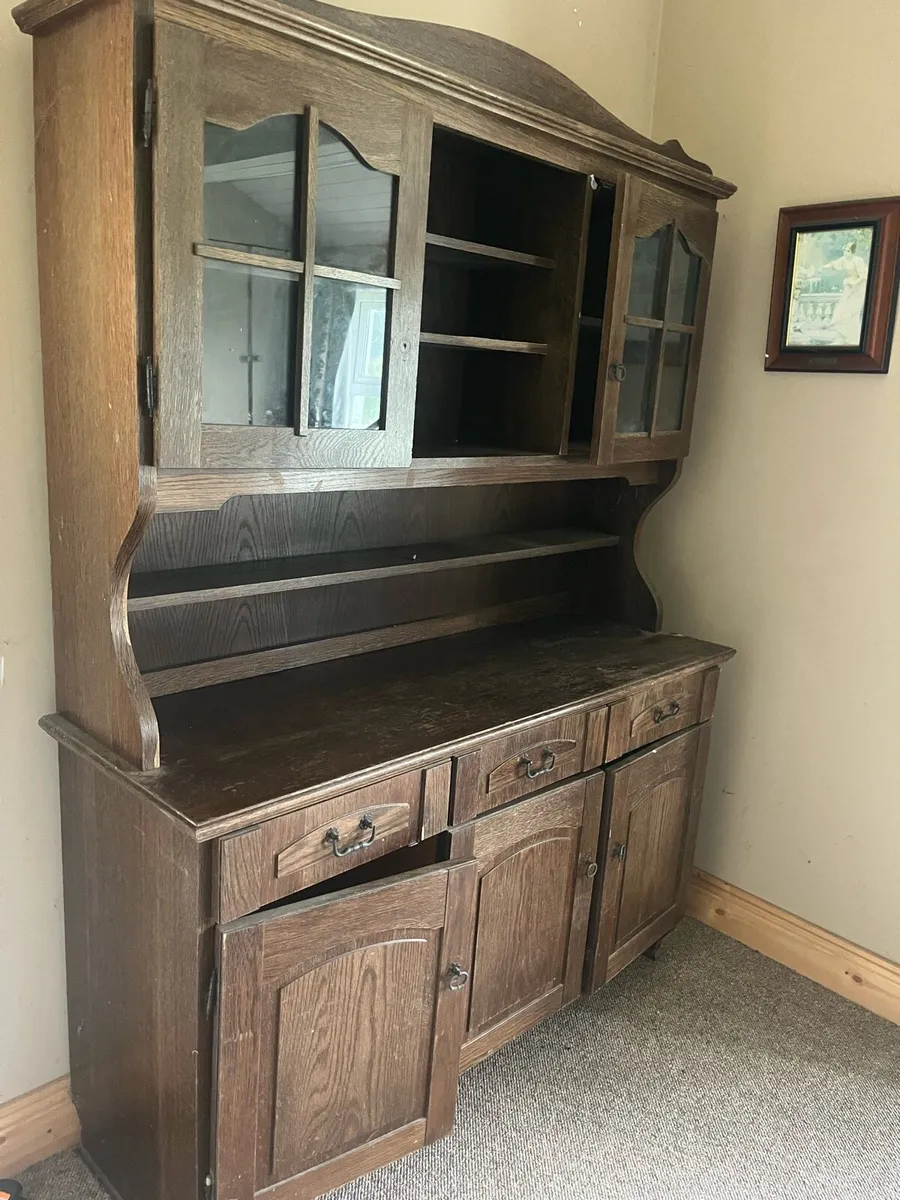Dresser - Image 1