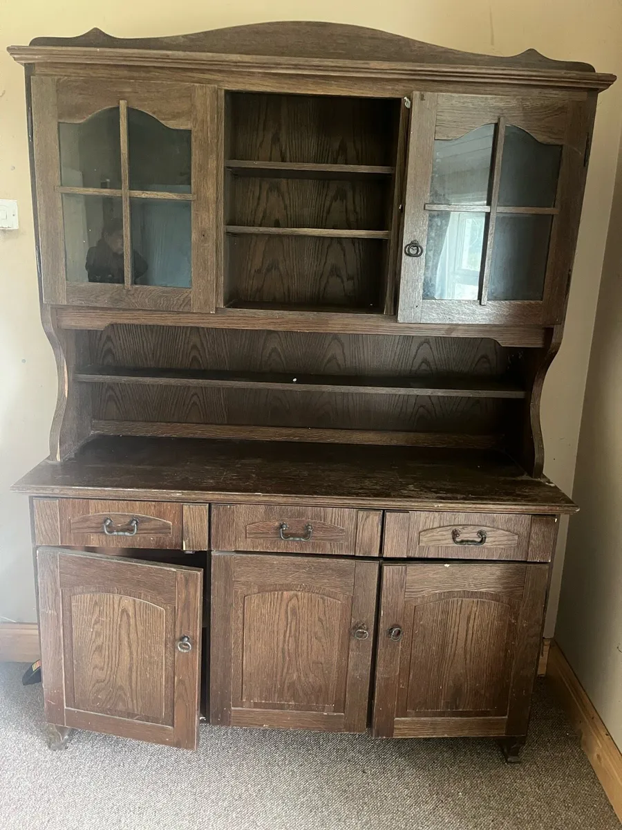 Dresser - Image 2
