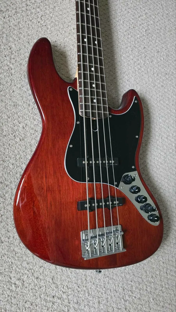 Marcus Millar 5 String V3 Bass - Image 4