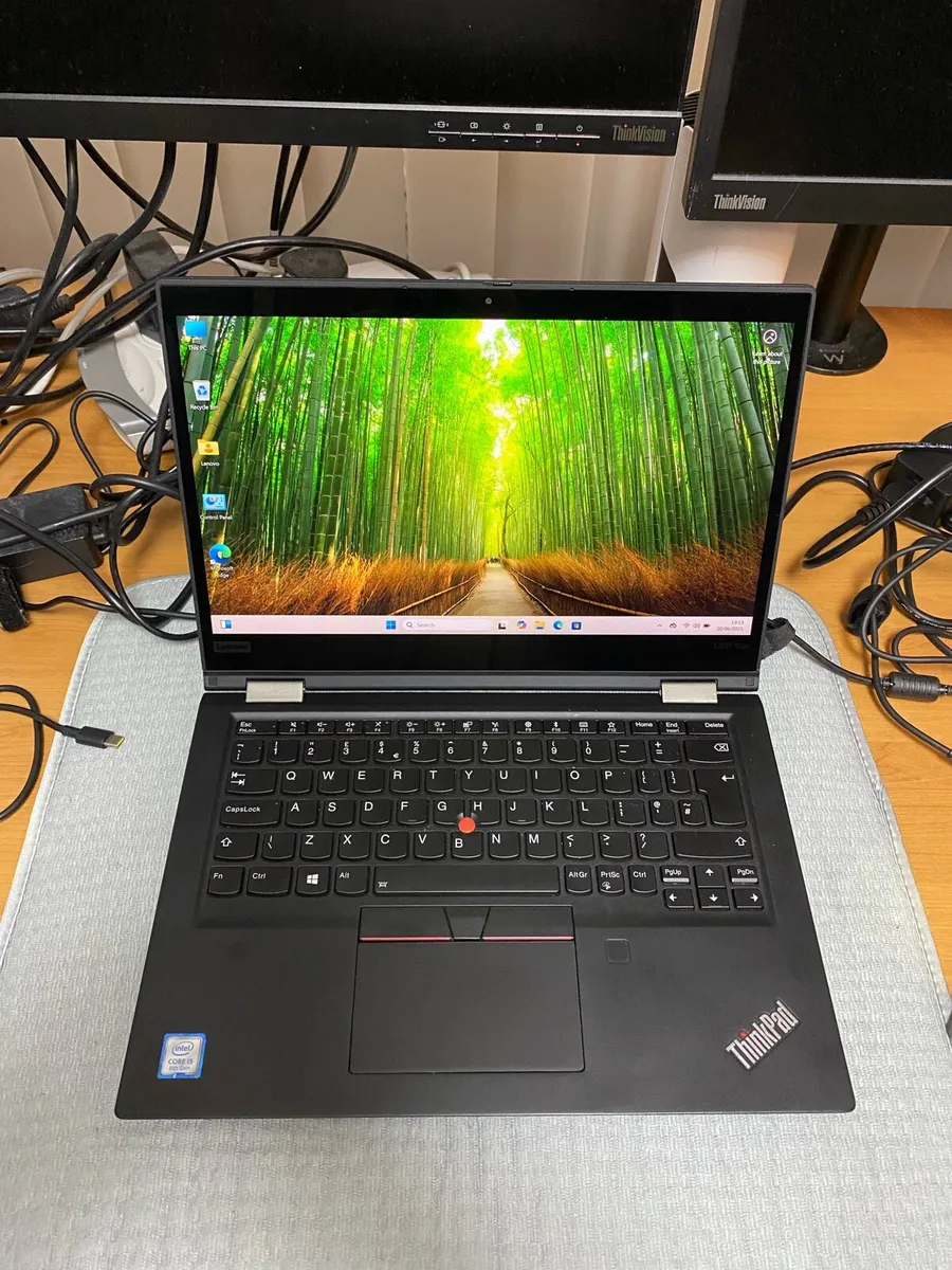 Lenovo yoga 2n1 Touch i5 8gb 256 win 11 pro - Image 1