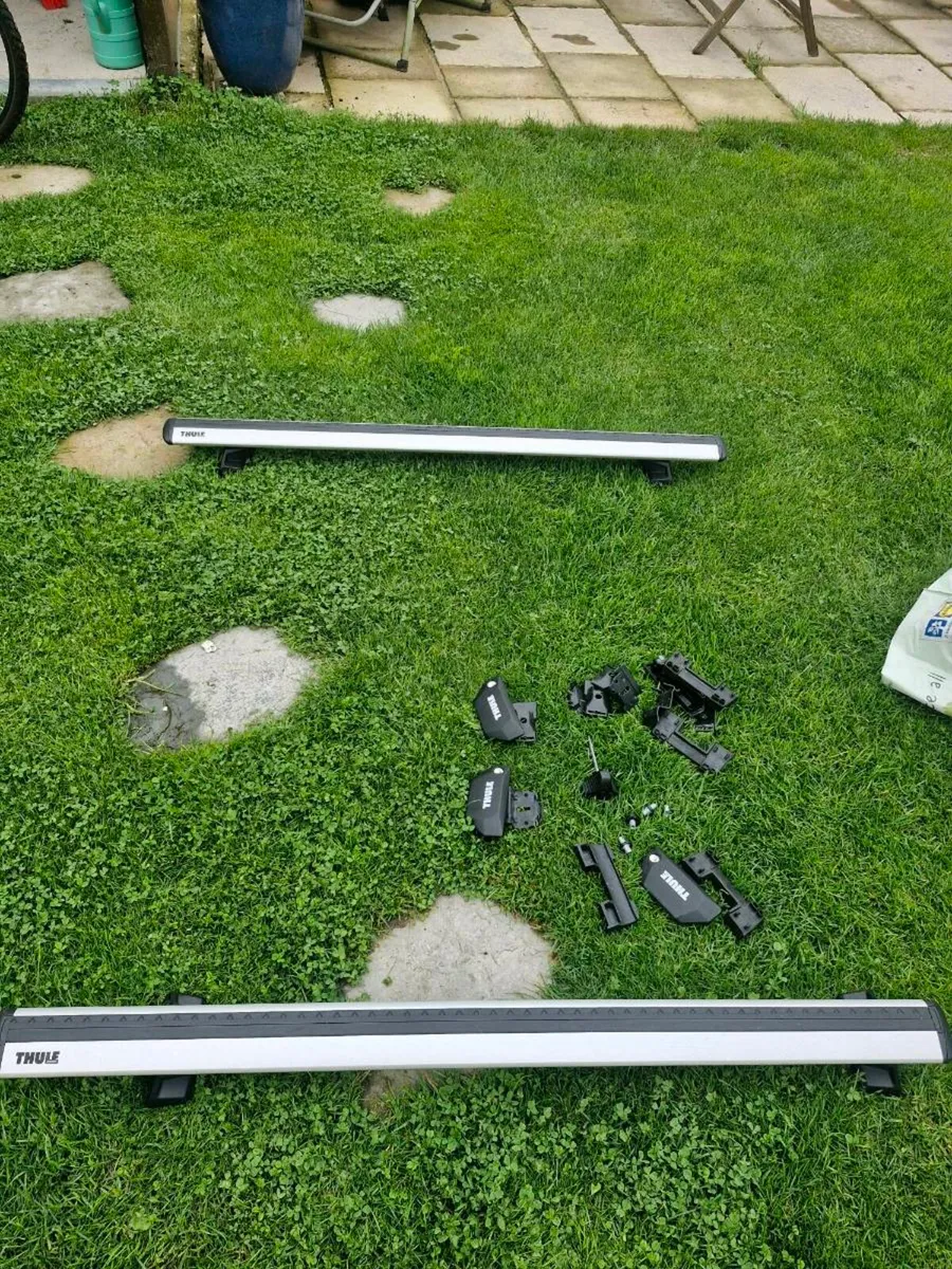 Thule Roof bars suitable for passatt 2015 model - Image 1