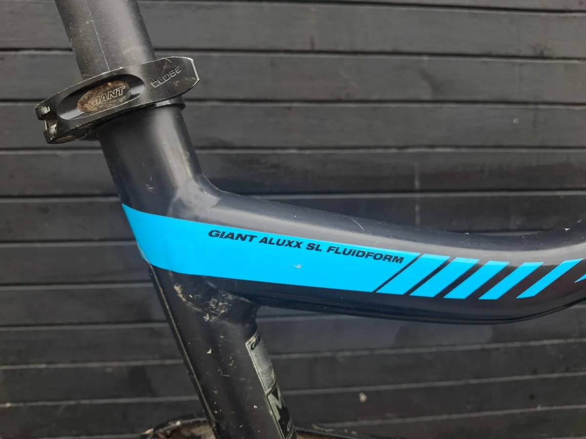 Mountain bike - Image 1